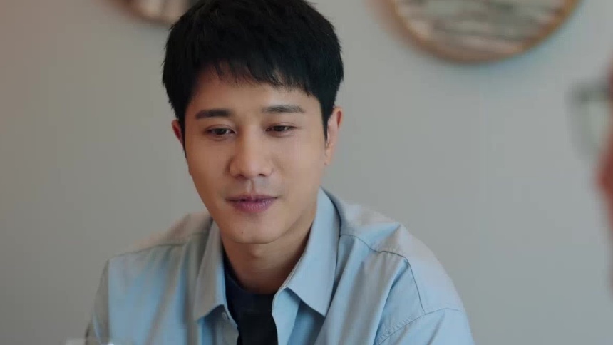 王扬鸣对刘滨河谈及手术感受，并抒发做医生初心