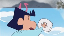 师生协作擦玻璃 老师的臂力真得惊人
